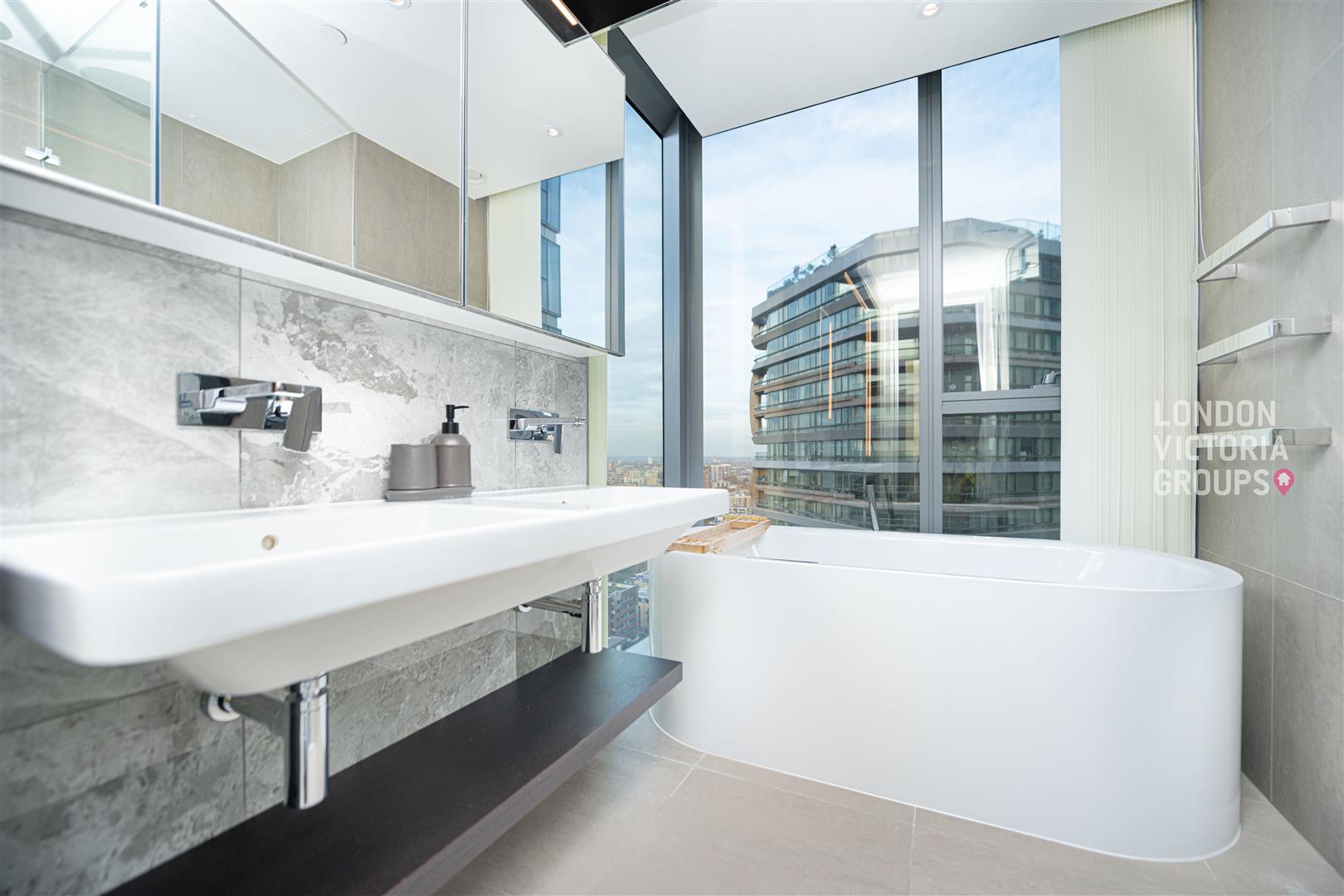 Carrara Tower, 1 Bollinder Place, London